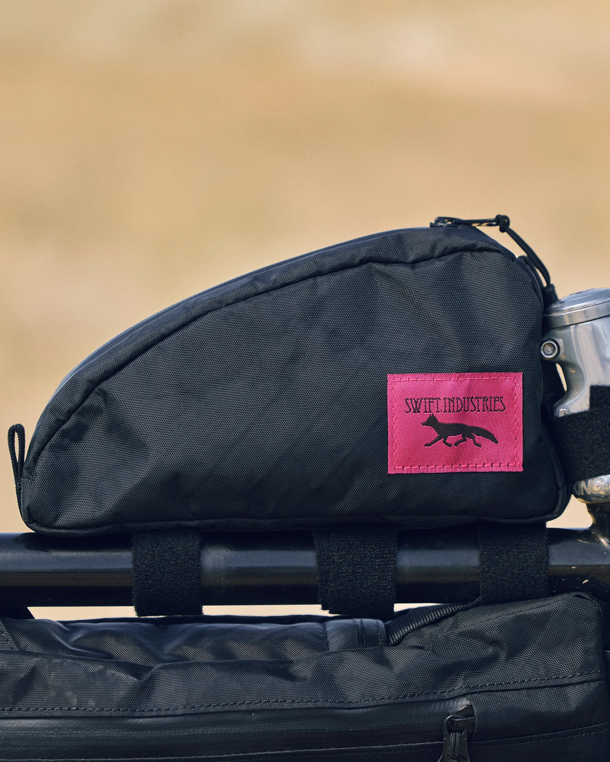 Swift Industries Moxie Top Tube Bag - Black